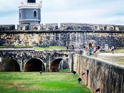 San Juan vacations workshop. Across Caribe